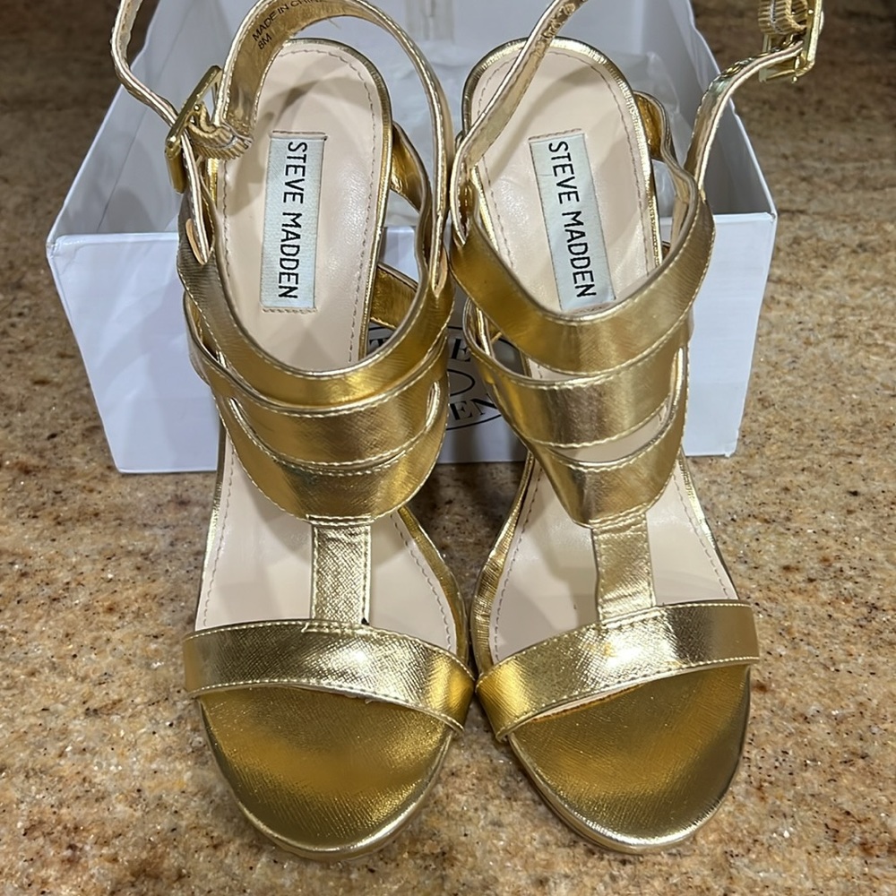 Steve Madden - Picture 4 of 4